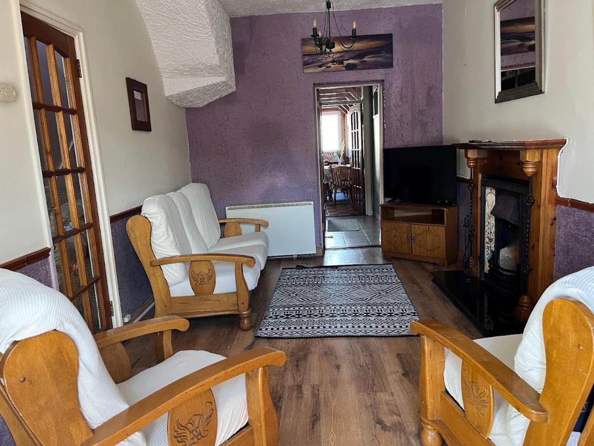 Сasa de vacaciones Town House With Patio